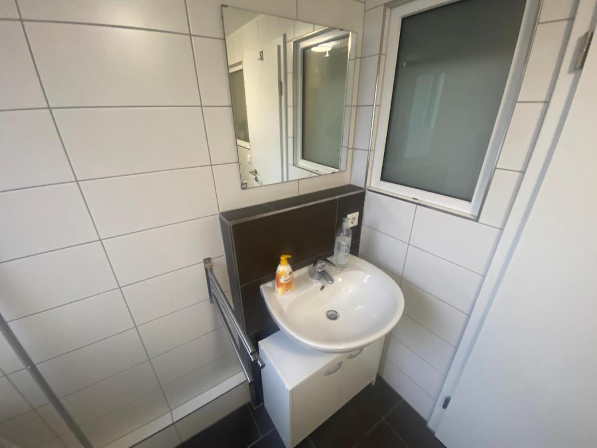 Stylish Accommodation In The Middle Of Wiesbaden Esterno foto
